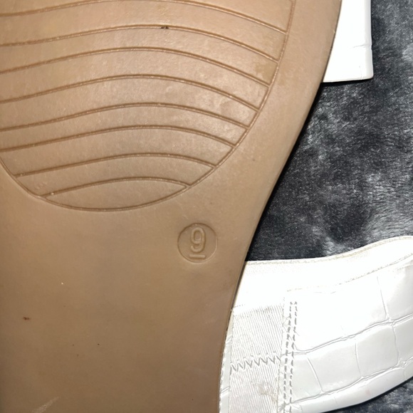 Xappeal  Women's Edith Slide Sandals - Picture 3 of 3